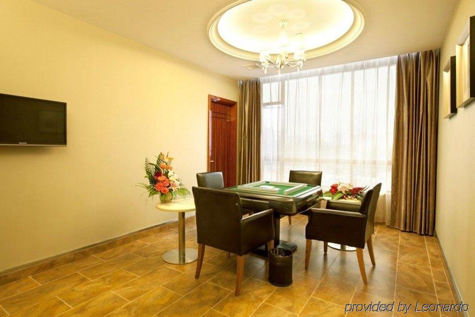 Friend Hotel Шанхай Удобства фото
